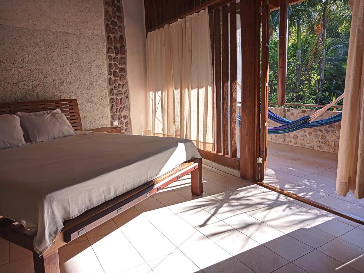 Omega Tours Eco-Jungle Lodge La Ceiba Exteriör bild